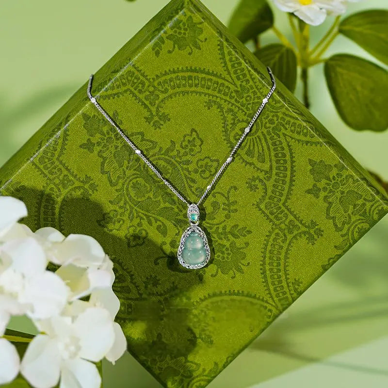 Collar con colgante de jade verde y tierra de la suerte en plata de ley 925, tesoro oriental