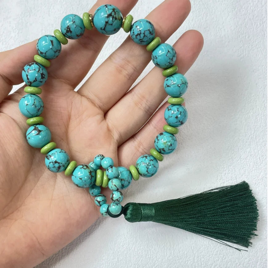 Collar de turquesa y oro con tesoro oriental, collar sencillo de cuentas con piedra natal de diciembre, collar minimalista, joyería bohemia, collar en capas