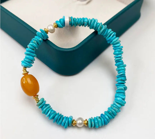Pulsera de turquesa azul natural delicada con tesoro oriental y cuentas irregulares de ámbar con cuentas de piedras preciosas